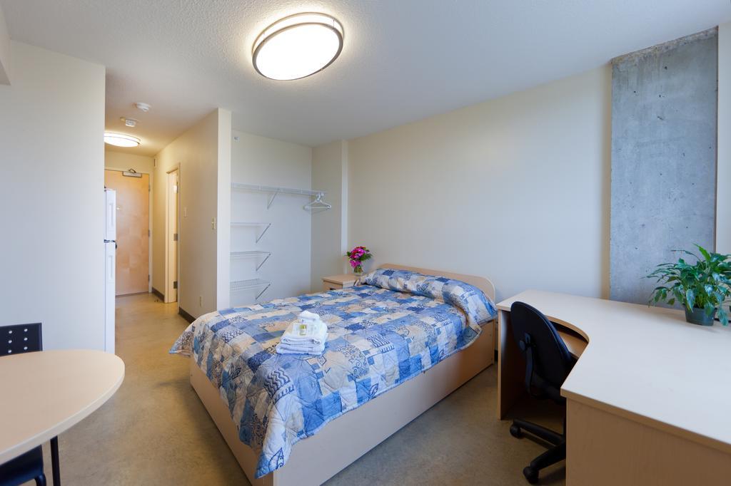 Macewan University Residence Edmonton Ruang foto