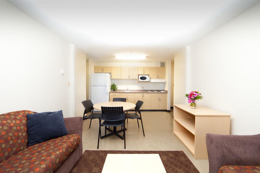 Macewan University Residence Edmonton Bagian luar foto