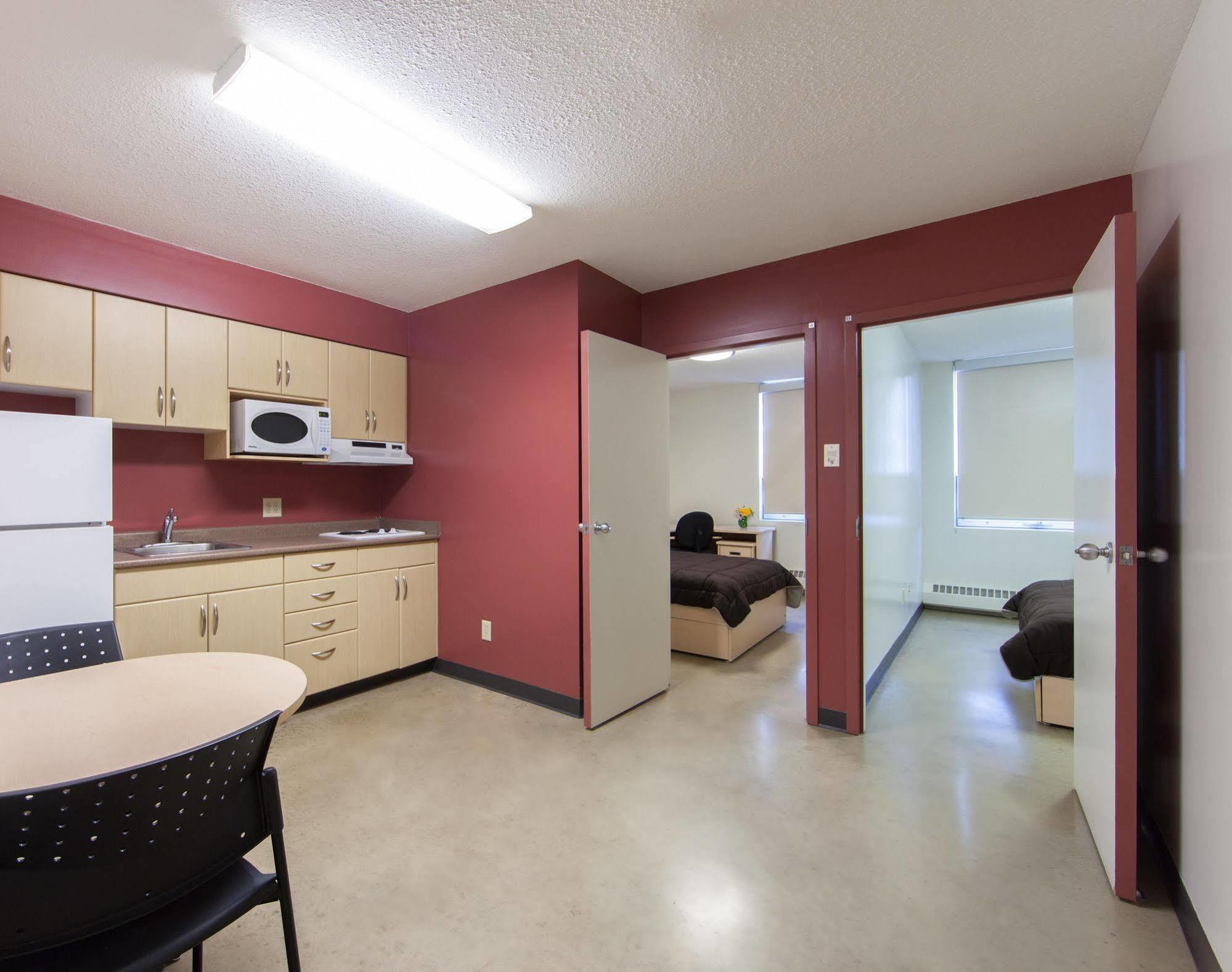 Macewan University Residence Edmonton Bagian luar foto