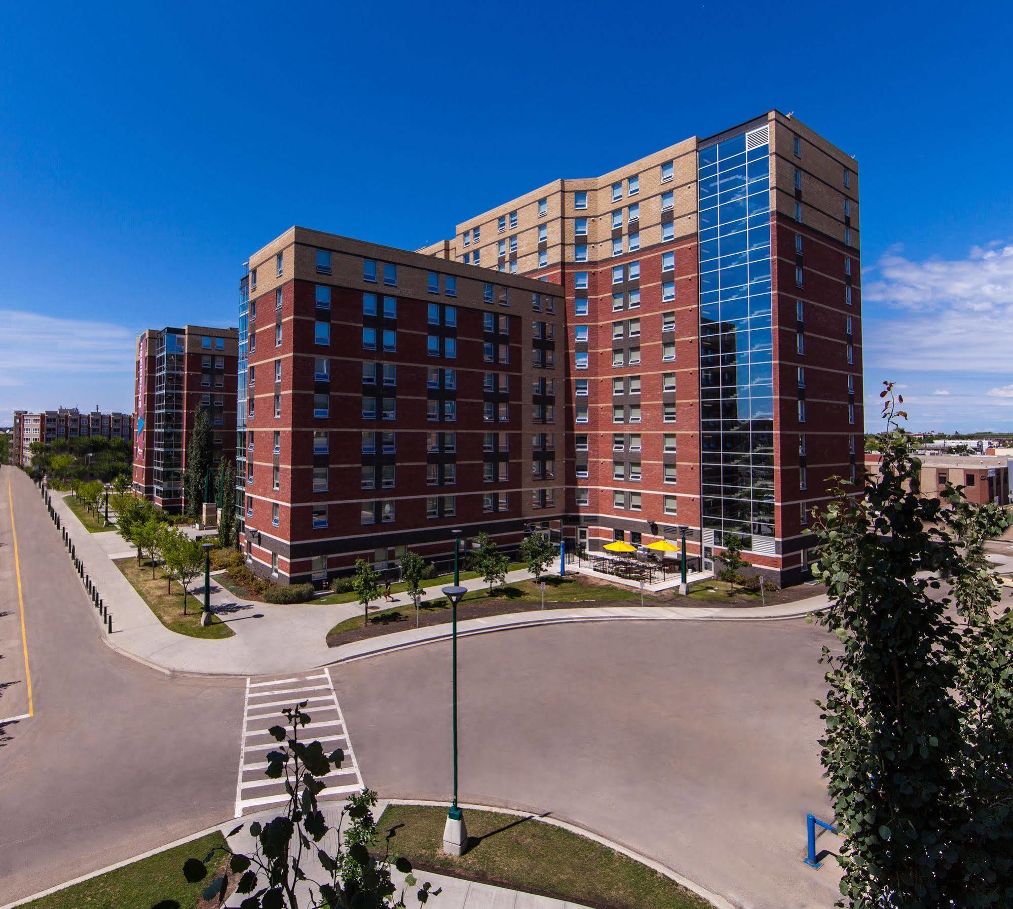 Macewan University Residence Edmonton Bagian luar foto